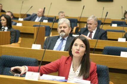 "DA NE BUDE KAO 2008." Trivićeva se plaši povećanja poreza na plate poslije krize