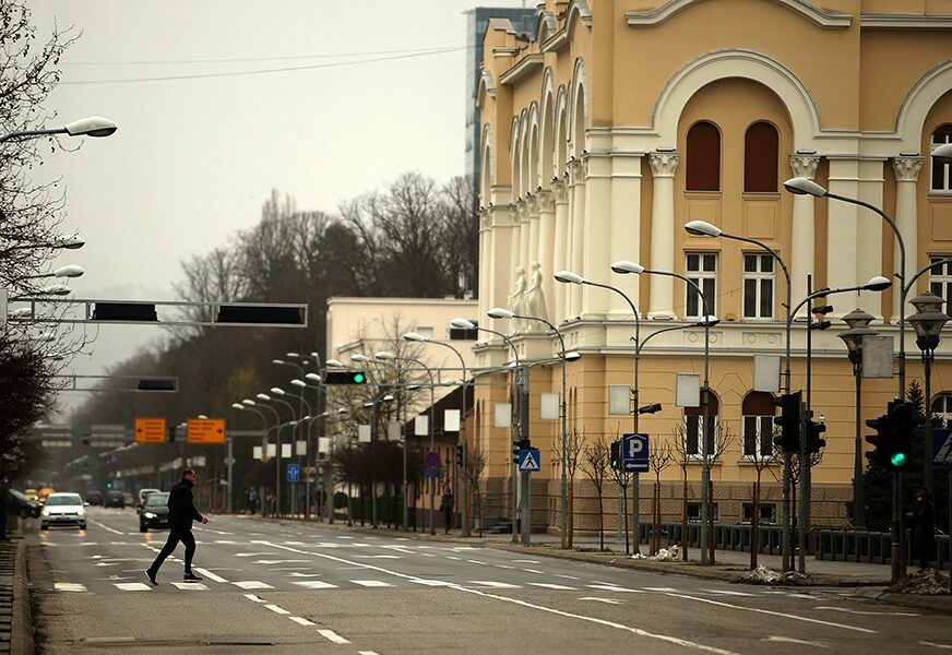 BORBA PROTIV KORONE Saobraćaj u Srpskoj bez zastoja, ZABRANJENO napuštanje mjesta prebivališta