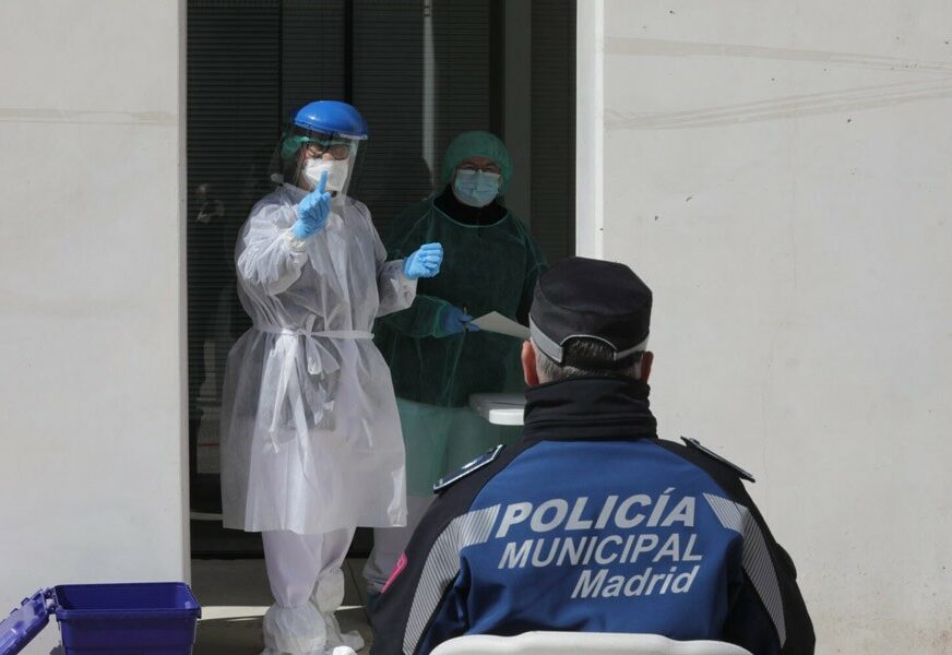 DJECA IZLAZE IZ KARANTINA Premijer Španije najavio ublažavanje restrikcija zbog korona virusa