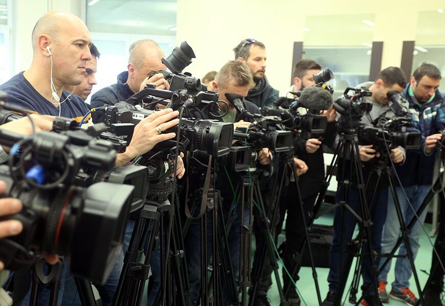 "Sloboda medija izbija u prvi plan tokom kriza" U svijetu se više od 100 novinara nalazi u zatvorima