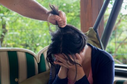 U JEKU EPIDEMIJE KORONA VIRUSA Povećani pozivi za pomoć žrtvama porodičnog nasilja