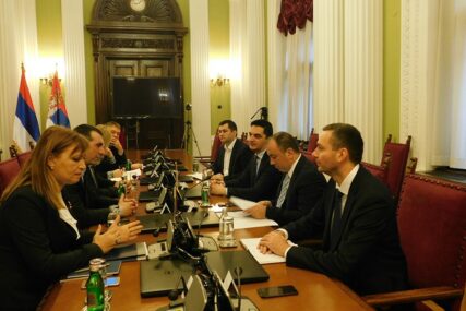 Delegacije parlamenta Srpske i Srbije o razmjeni iskustava u procesu evropskih integracija