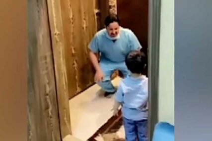 TRENUTAK KOJI KIDA I NAJTVRĐA SRCA Otac odbio zagrljaj sina, da ga ne bi zarazio koronom (VIDEO)
