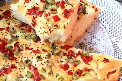 POSNA PUNJENA POGAČA FOKAČA Odličan izbor i za vegetarijance