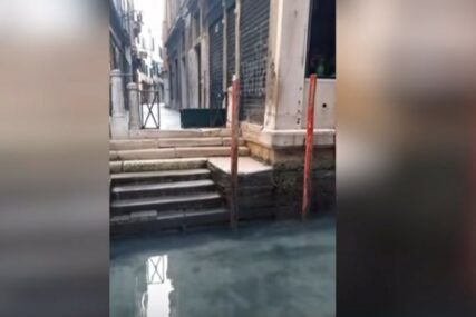 STANOVNIŠTVO U IZOLACIJI U Veneciji kanali NIKAD ČISTIJI, evo i zbog čega (VIDEO)