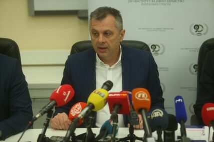 "ZARAŽENI IMALI MNOGO KONTAKATA" Radojičić apeluje na poštovanje MJERA ZA VIRUS KORONA