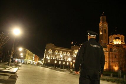 NIGDJE ŽIVE DUŠE Banjalučani poštuju POLICIJSKI ČAS, ulice potpuno prazne (FOTO)