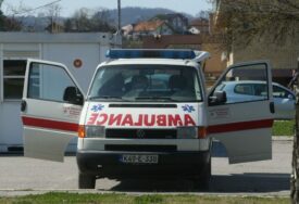 Radnik u Banjaluci pao sa zgrade: Zadobio TEŠKE POVREDE i više preloma, hitno prevezen u bolnicu