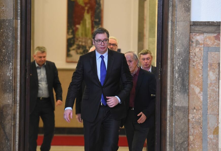 UVEDENE MJERE U SRBIJI Vučić: Zabranićemo skupove u zatvorenom, odložite velike svadbe