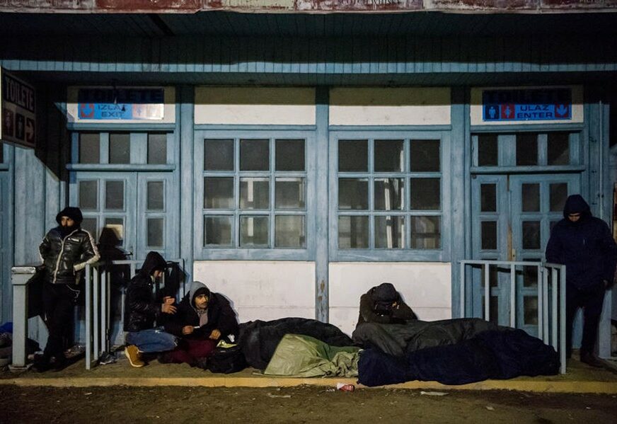 NA NEODREĐENO VRIJEME Mađarska obustavila prijem migranata u tranzitne centre