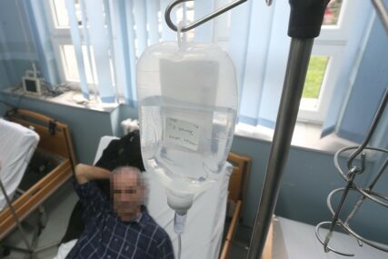 "SAVLADALA GA VOJSKA" Pacijent u karantinu napao dva medicinska radnika zbog PROSLAVE ROĐENDANA