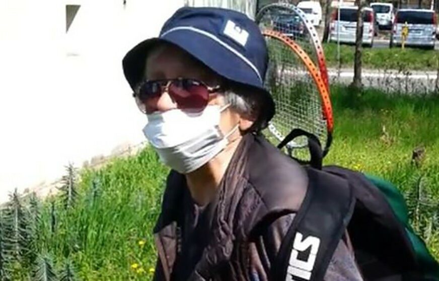 "IDEM KOD PRIJATELJICE NA TENIS" Baka prekršila mjeru zabrane kretanja i postala HIT (VIDEO)