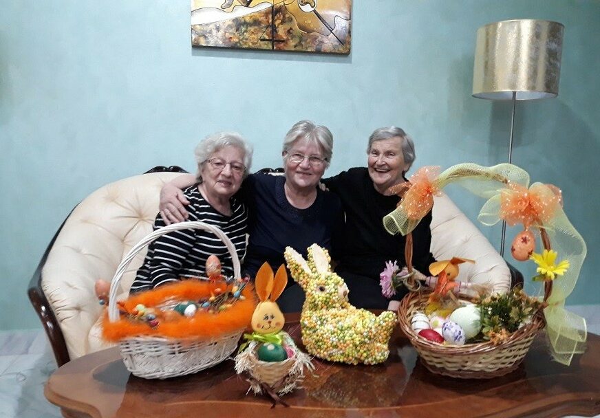 ZEKO OD RAZNOBOJNIH JAJA Vaskršnje praznovanje u Gradiški svima donijelo radost (FOTO)