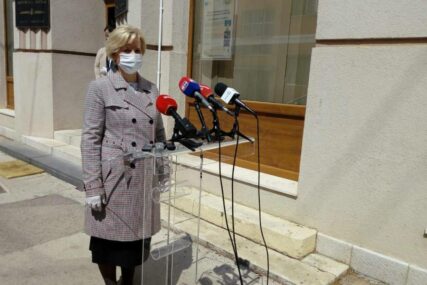 STIGAO RESPIRATOR OD DODIKA U trebinjskoj bolnici osam oboljelih od virusa korona