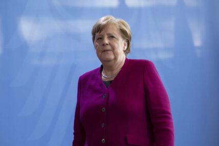 "RASPRAVLJA SE O PETOM MANDATU" Merkelova se ponovo kandiduje za kancelarku?
