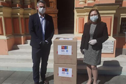 BORBA PROTIV KORONA VIRUSA U BRČKOM Stiglo četiri hiljade zaštitnih maski iz donacije Kine BiH