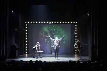 Onlajn teatar uz SRPSKAINFO: Na repertoaru NPRS “Zvijezda je rođena” (VIDEO)