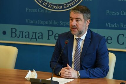 JOŠ DVIJE OSOBE POZITIVNE NA KORONU Ministar potvrdio da su u Srpskoj 304 osobe zaražene