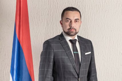 "OČEKUJEM IZBORNU POBJEDU SNSD" Jerinić se nakon glasanja obratio novinarima