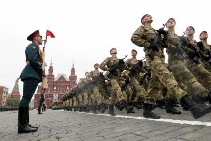 NOVA GLAVOBOLJA ZA PUTINA Blizu 900 ruskih vojnika zaraženo je KORONA VIRUSOM od marta