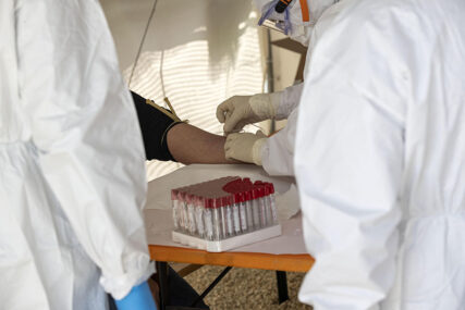 DOKTORKA I SESTRA POZITIVNE NA KORONA VIRUS Klinika za kožne bolesti u Tuzli zatvorena