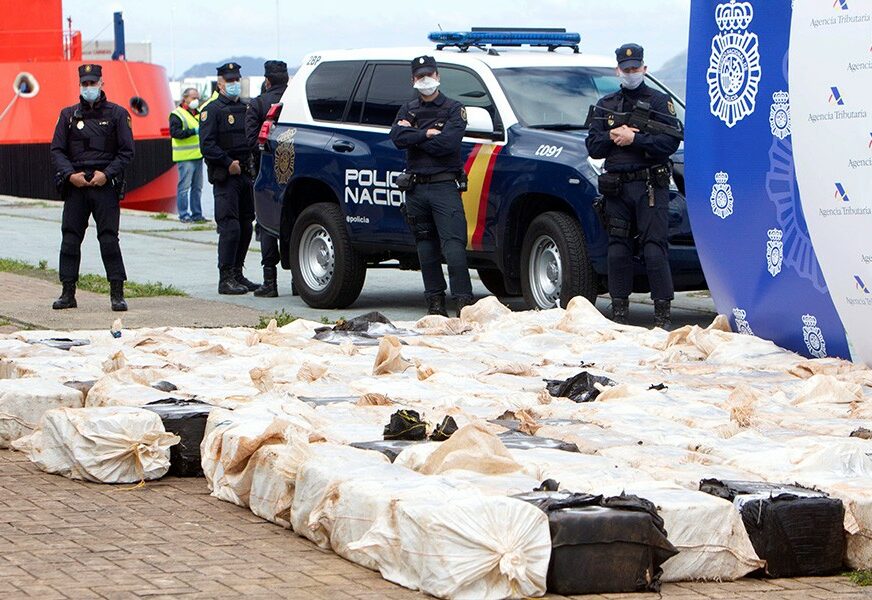 RAZBIJEN LANAC ŠVERCERA Španska policija zaplijenila četiri tone kokaina