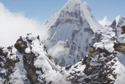 MISLILI SU DA JE NEMOGUĆE Himalaji prvi put nakon 30 godina vidljivi na oko 200 km (FOTO)