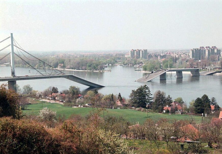 RAZARANJE KOJE ĆE SE PAMTITI Oleg je 1. aprila 1999. krenuo preko mosta, na drugu stranu nije stigao