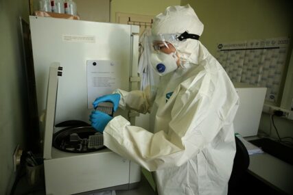 U Banjaluci počelo testiranje uzoraka na korona virus BRZIM ANTIGENSKIM TESTOVIMA