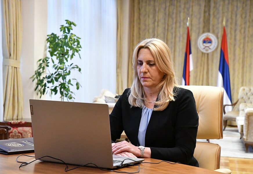 Predsjednica Srpske OTVORILA INSTAGRAM NALOG: Evo koga je prvog zapratila