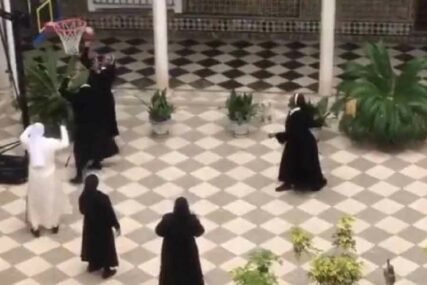 OVO JOŠ NIJE VIĐENO Časne sestre u pauzi od šivanja maski zaigrale košarku u samostanu (VIDEO)