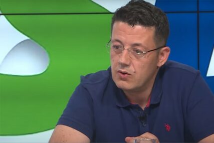 GLAVOM UDARIO U ŠOFERŠAJBNU Migrant oštetio službeno vozilo ministra unutrašnjih poslova FBiH