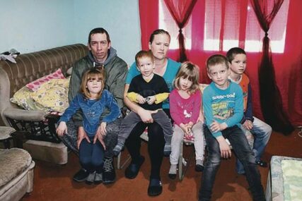 "KUPAMO SE U KORITU" Petoro djece ostaje bez krova nad glavom, ŽELJNI LIJEPOG ŽIVOTA