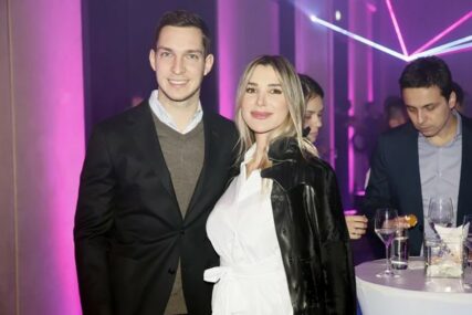 "BOŽANSTVEN I NEPONOVLJIV" Dragana Džajić ne krije koliko je srećna, suprugu na PREDIVAN način čestitala rođendan