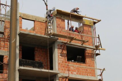 Pozitivni rezultati građevinarstva u Gradiški: Poslije ukidanja vanrednog stanja RADE PUNIM GASOM