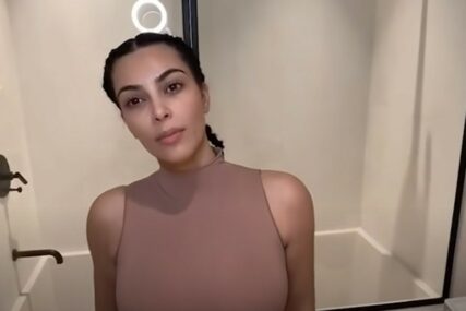 Kim Kardašijan ismijana na Instagramu: Dijeli savjete kako staviti maramice u kutiju (VIDEO)