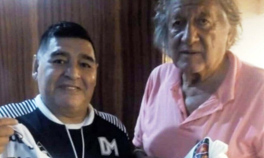 TRAGEDIJA Legendarni fudbaler PODLEGAO POVREDAMA poslije napada na ulici