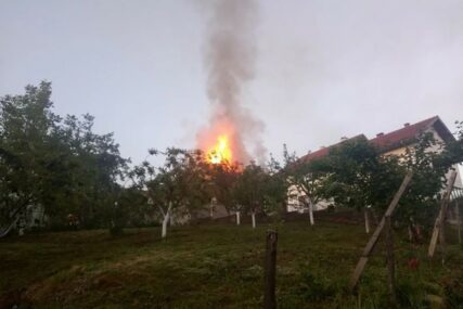 KROV U PLAMENU Požar u porodičnoj kući Sinana Sakića (FOTO)