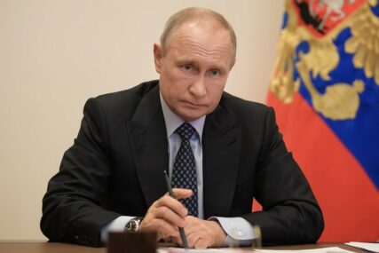 "IZGLEDA KAO STARI, BOLESNI VUK" Putina optužuju da je izgubio DODIR SA STVARNOŠĆU