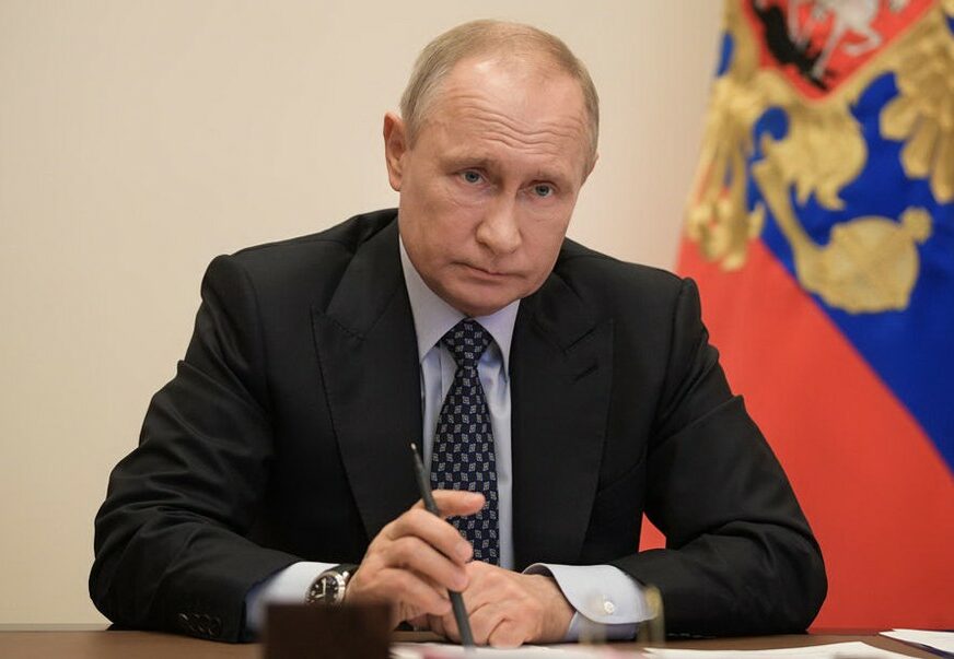 "IZGLEDA KAO STARI, BOLESNI VUK" Putina optužuju da je izgubio DODIR SA STVARNOŠĆU