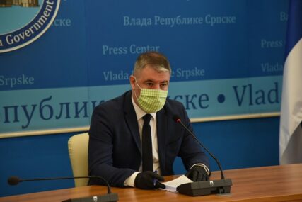 SRPSKA U BORBI S KORONOM Šeranić: Procjena Instituta bila da se maske nose na otvorenom
