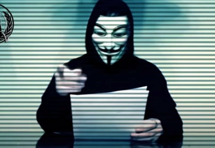 CRKVA NA METI ANONIMUSA Hakeri se pohvalili sa 15 gigabajta ukradenih podataka