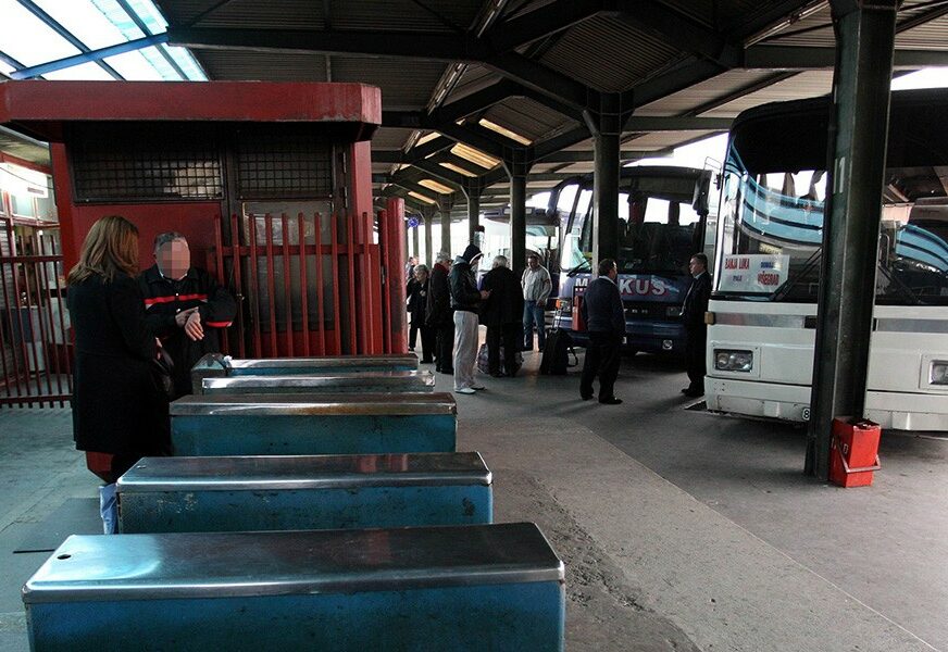 Autobusi iz Srpske voze U SRBIJU I CRNU GORU: Polasci ka zapadnoj Evropi čekaju NJIHOVU ODLUKU
