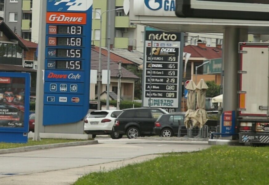 Srpskainfo PROVJERILA CJENOVNIKE benzinskih pumpi: Gorivo SKUPLJE za deset feninga (FOTO)