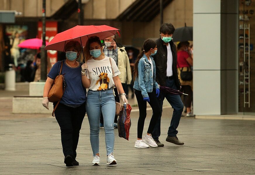 DISCIPLINA POPUSTILA Građani biraju - nošenje maski i distanca ili ljeto u ZATVORENIM GRANICAMA