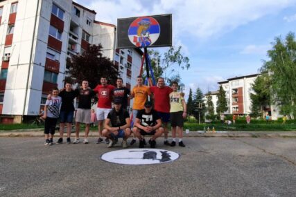 POTEZ ZA SVAKU POHVALU Vulturesi renoviraju sportski teren