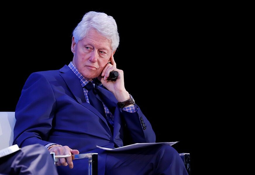 NOVI SKANDAL NA POMOLU Bil Klinton bio u vezi sa prijateljicom Džefrija Epstajna (VIDEO)