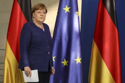 “NE SMIJEMO MISLITI SAMO NA SEBE” Merkel pozvala EU na solidarnost