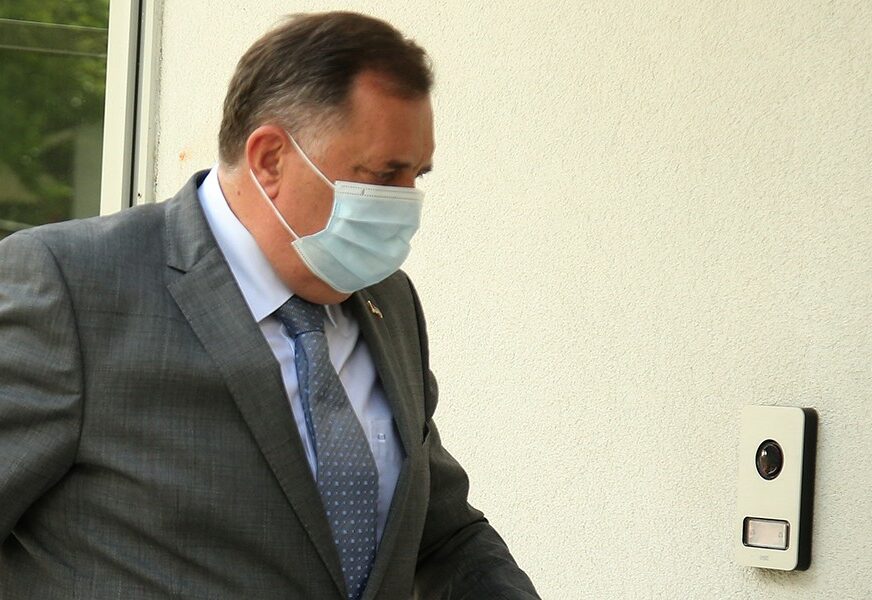 “OZDRAVI NAM PREDSJEDNIČE” Dodiku Zvorničani poželjeli brzo ozdravljenje (FOTO)