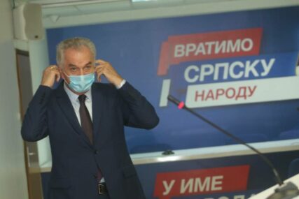 „IMA DOSTA NEZADOVOLJNIH U VLADAJUĆOJ KOALICIJI“ Šarović tvrdi da opozicija jača, tu ubraja i DNS